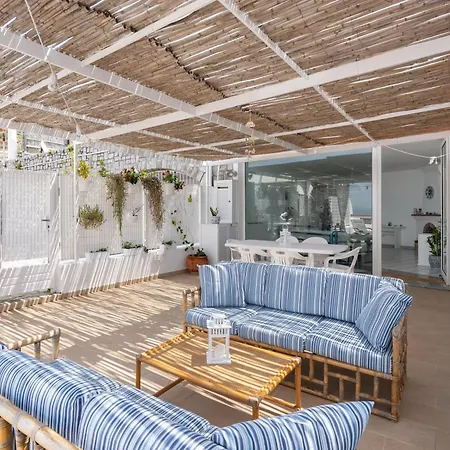 Maison Aurora On The Sea Holiday home